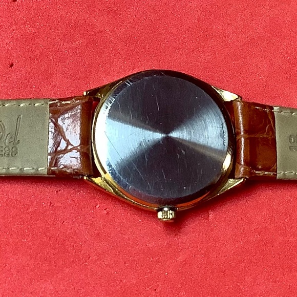 Vintage Wittnauer Quartz watch - Picture 8 of 10